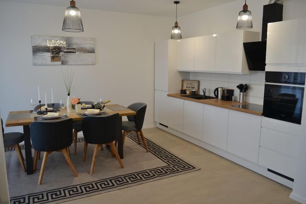 New Modern Apt Near Old Town - Private Parking Zára Kültér fotó